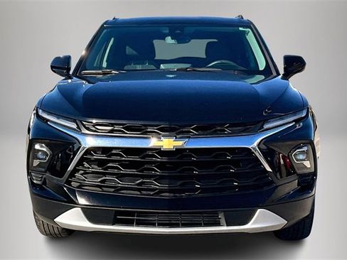 Used 2024 Chevrolet Blazer LT w/ Convenience Package image 3