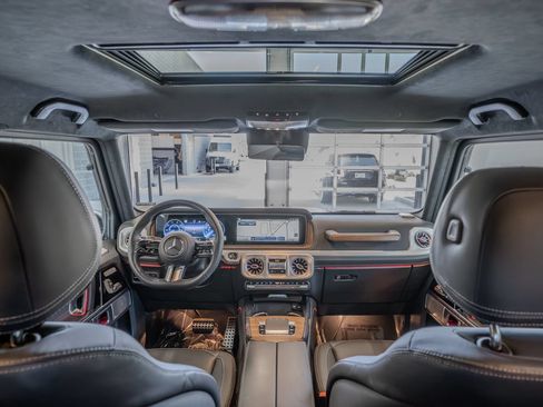 Used 2025 Mercedes-Benz G 580 w/ EQ Technology image 31