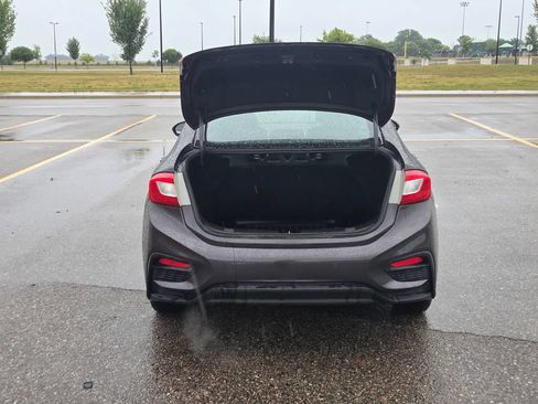 Used 2017 Chevrolet Cruze Premier FWD image 51