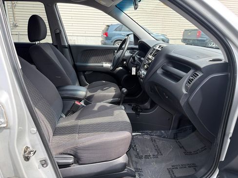 Used 2006 Kia Sportage LX FWD image 16