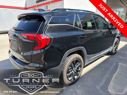 Used 2020 GMC Terrain SLT w/ Preferred Package AWD/4WD image 2
