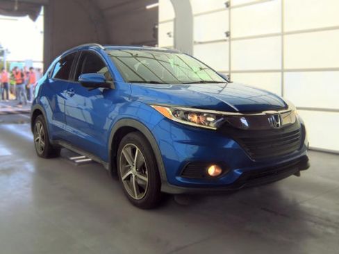 Used 2022 Honda HR-V EX image 3
