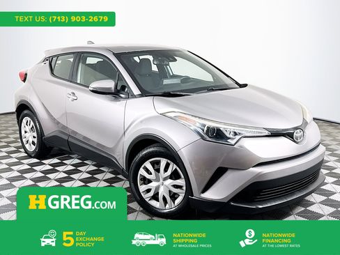 Used 2019 Toyota C-HR LE FWD image 1