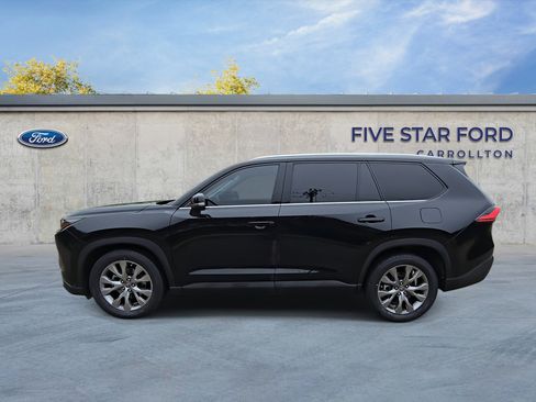 Used 2024 Toyota Grand Highlander Limited image 4