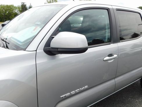 Used 2023 Toyota Tacoma SR5 image 13