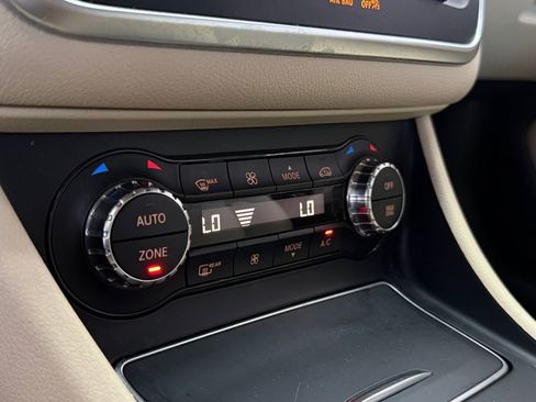 Used 2018 Mercedes-Benz CLA 250 image 19