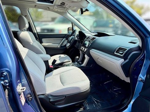 Used 2018 Subaru Forester 2.5i Premium AWD/4WD image 14