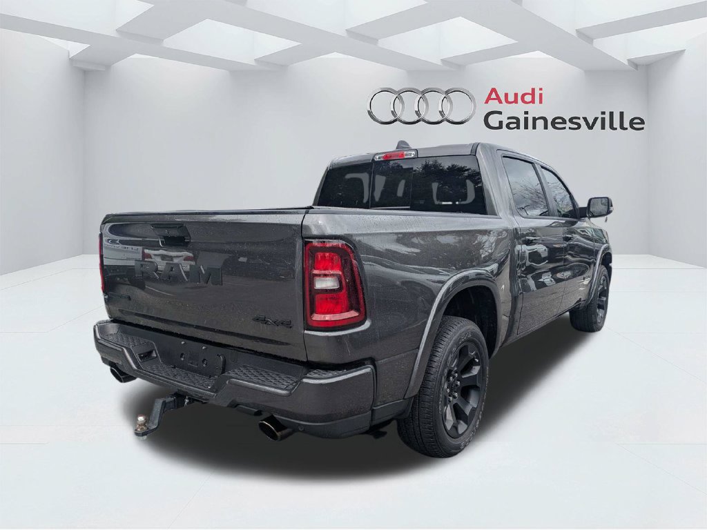 Used 2025 RAM 1500 Big Horn AWD/4WD image 4