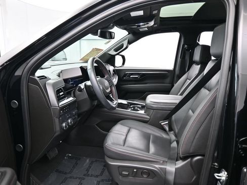 Used 2025 Chevrolet Tahoe RST w/ Comfort Package RWD image 10