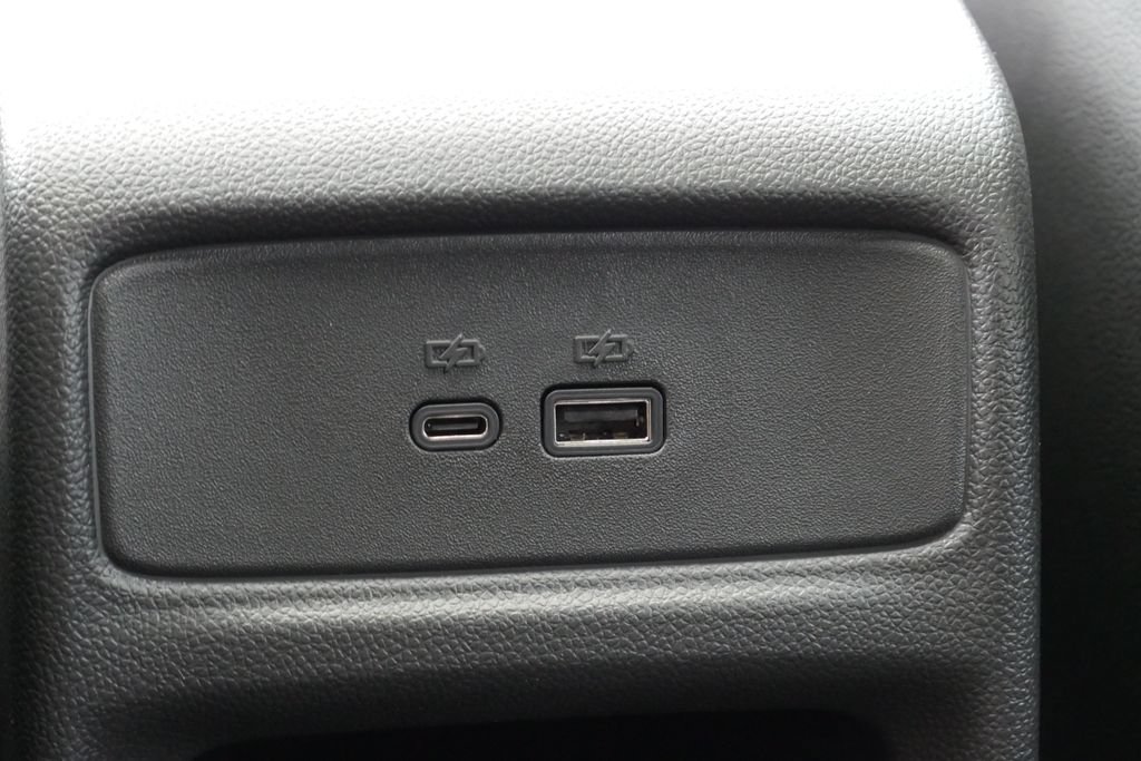 New 2026 Chevrolet Trax RS w/ Sunroof Package FWD image 20