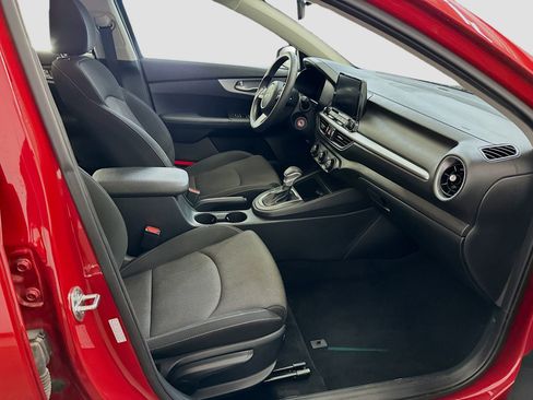 Used 2024 Kia Forte LXS image 31