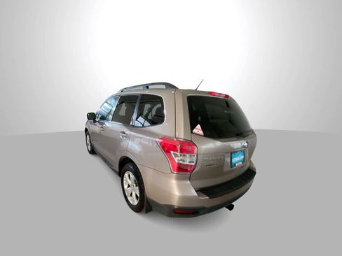 Used 2015 Subaru Forester 2.5i Premium AWD/4WD image 6