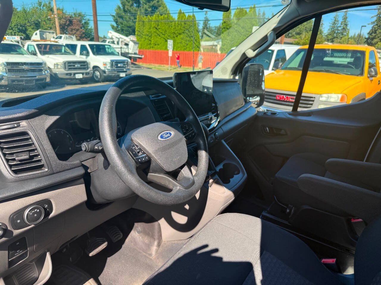 Used 2024 Ford Transit 350 XLT RWD image 21