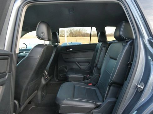 Used 2022 Volkswagen Atlas SE image 34