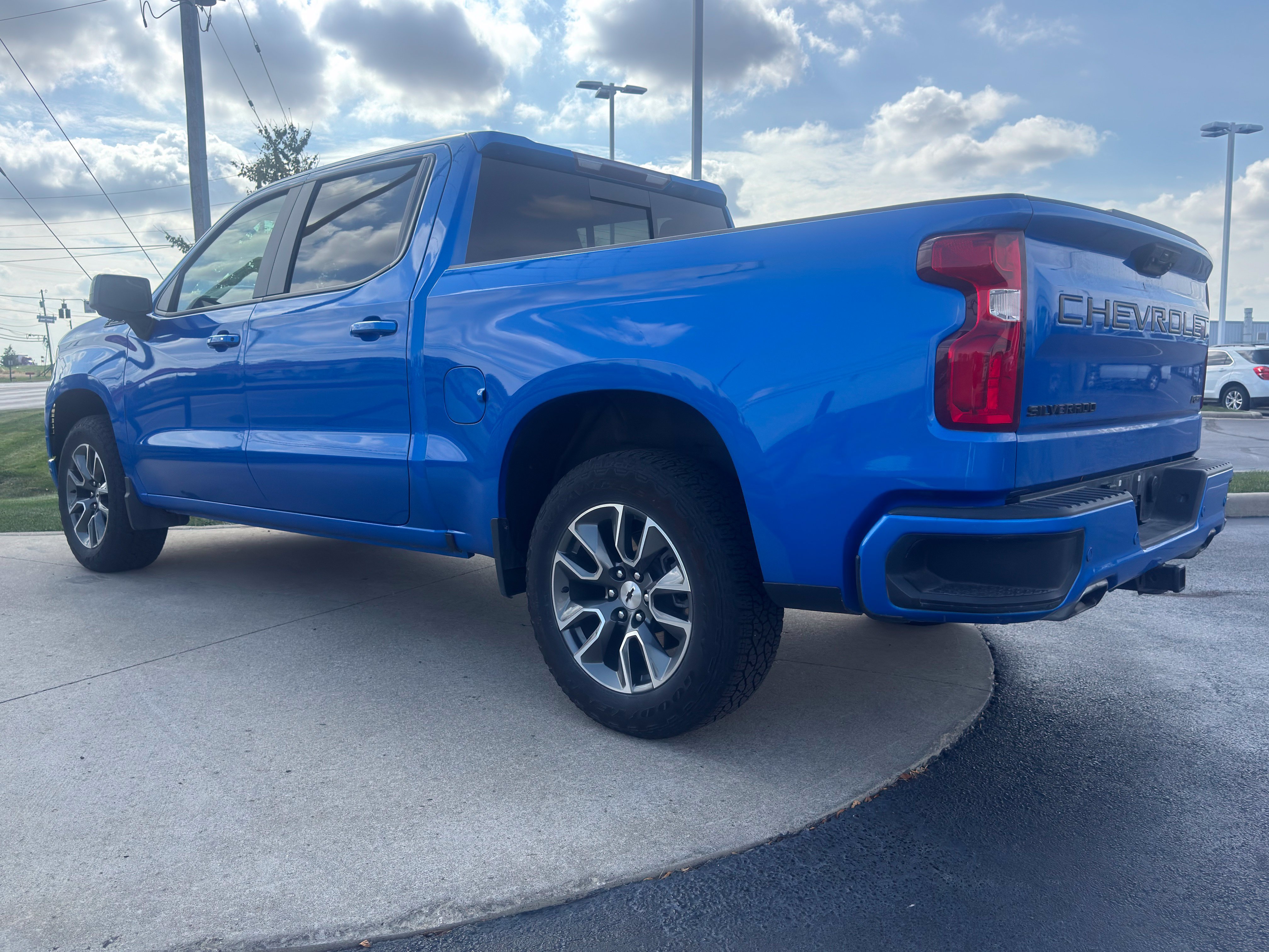 Used 2025 Chevrolet Silverado 1500 RST AWD/4WD image 5