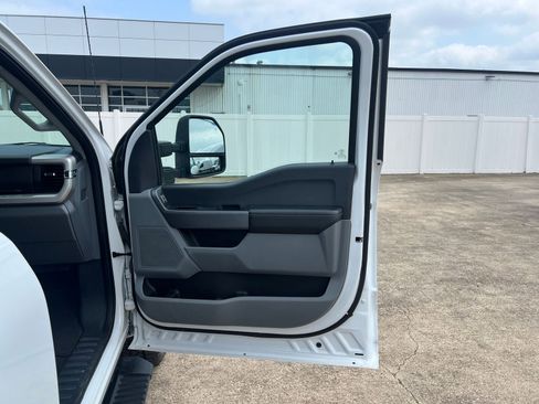 Used 2024 Ford F250 XLT AWD/4WD image 10