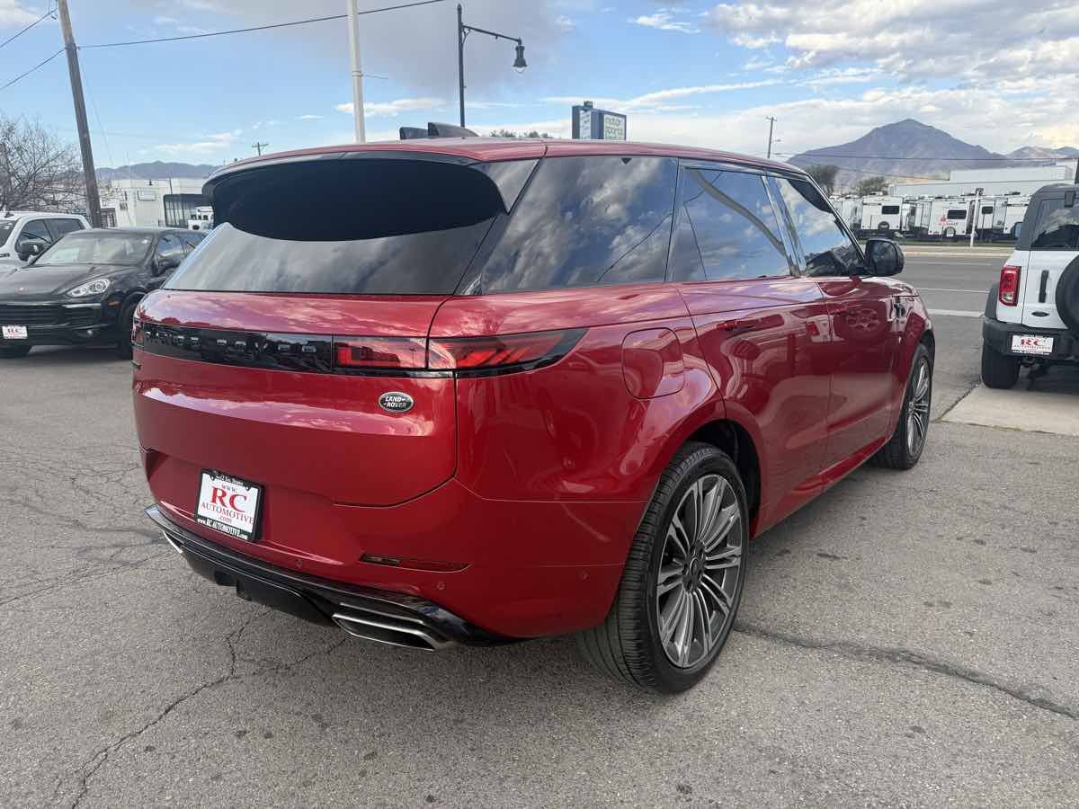 Used 2023 Land Rover Range Rover Sport SE Dynamic AWD/4WD image 5