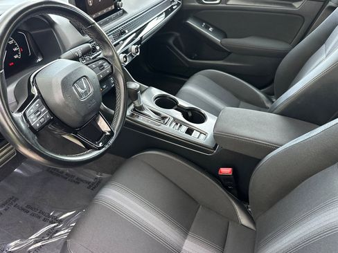 Used 2024 Honda Civic Sport image 4