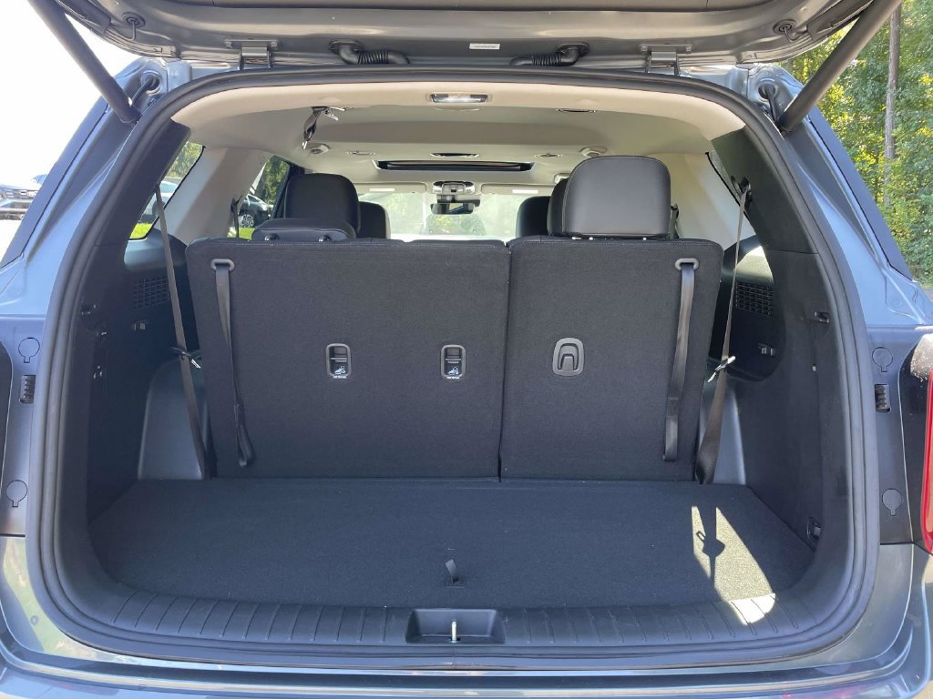 Certified 2025 Hyundai Palisade SEL FWD image 8