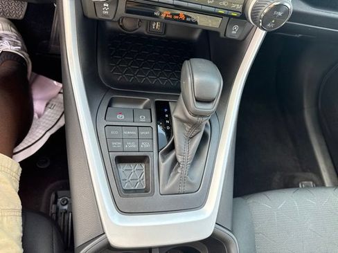 Used 2023 Toyota RAV4 XLE w/ Convenience Package AWD/4WD image 21