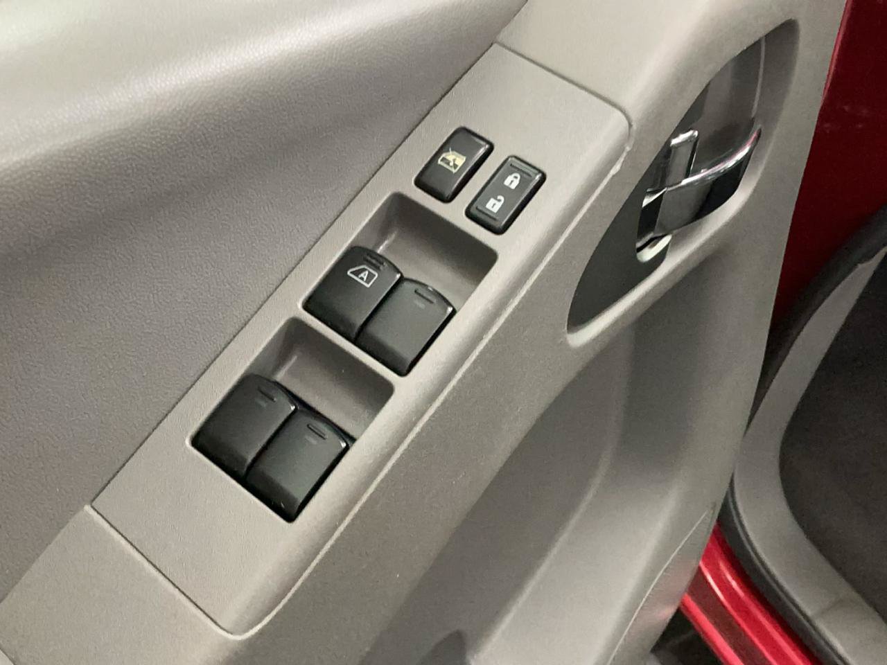 Used 2019 Nissan Frontier SV AWD/4WD image 14