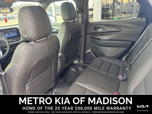 Used 2024 Chevrolet TrailBlazer ACTIV w/ Driver Confidence Package image 28