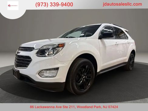 Used 2017 Chevrolet Equinox LT AWD/4WD image 1