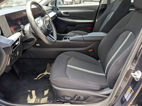 Used 2025 Hyundai Sonata SEL FWD image 11