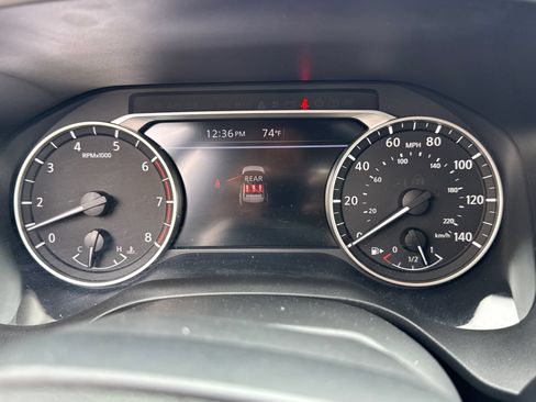 Used 2025 Nissan Rogue SV FWD image 28