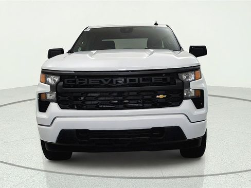 Used 2026 Chevrolet Silverado 1500 Custom AWD/4WD image 2