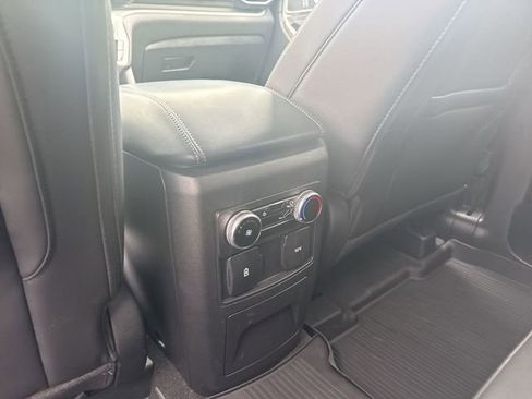 Used 2024 Ford Explorer XLT w/ Equipment Group 202A AWD/4WD image 20