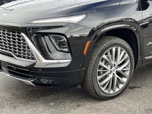 New 2026 Buick Enclave Avenir w/ Super Cruise Package AWD/4WD image 10