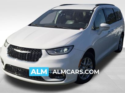 Used 2022 Chrysler Pacifica Touring-L