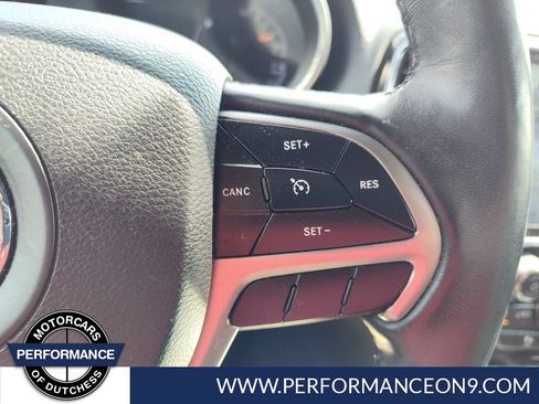 Used 2021 Jeep Grand Cherokee Laredo X AWD/4WD image 19
