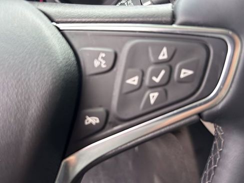 Used 2024 Chevrolet Equinox LT FWD image 24