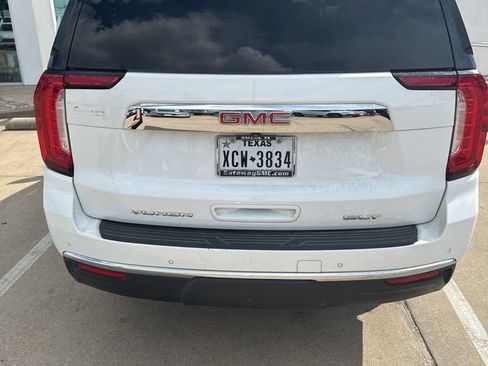 Used 2022 GMC Yukon SLT RWD image 4