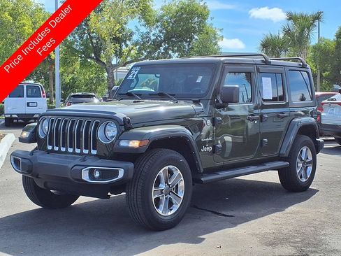 Used 2021 Jeep Wrangler Unlimited Sahara AWD/4WD image 3