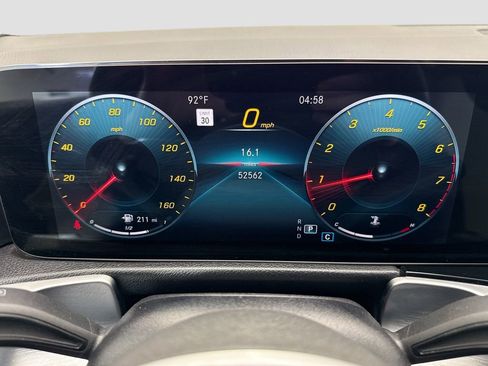 Used 2022 Mercedes-Benz GLB 250 4MATIC image 33