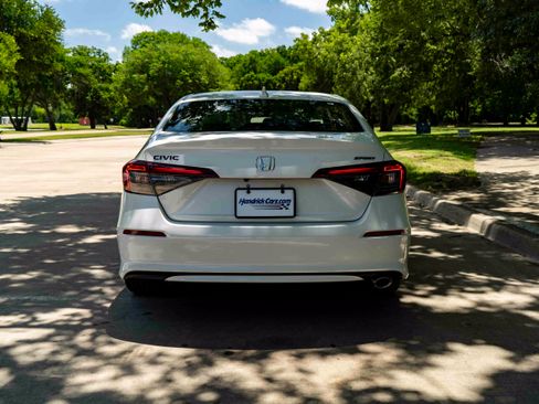 Certified 2026 Honda Civic Sport image 8