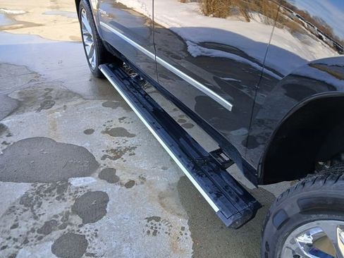 Certified 2019 GMC Yukon Denali image 32