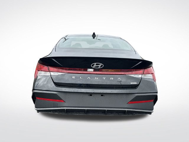 New 2026 Hyundai Elantra SEL FWD image 15