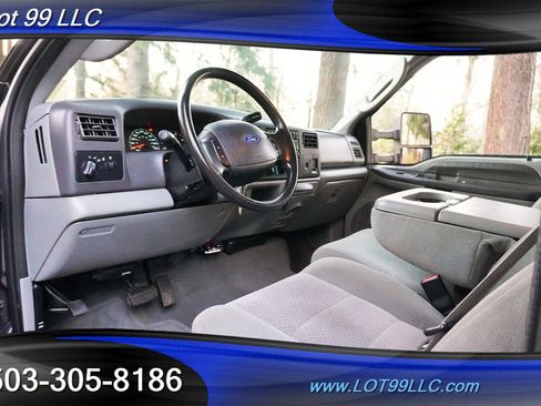 Used 2003 Ford F250 XLT image 2