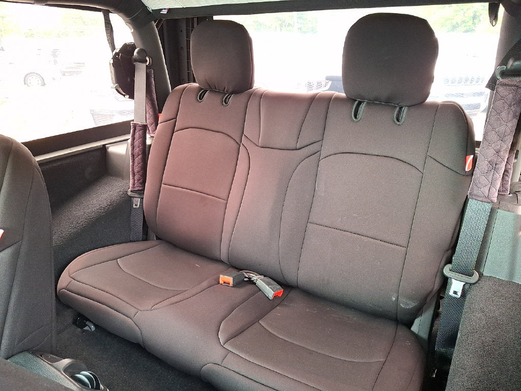 Used 2023 Jeep Wrangler Sport AWD/4WD image 10