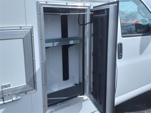 New 2025 Chevrolet Express 3500 w/ Power Convenience Package image 8