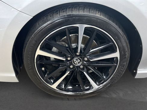 Used 2019 Toyota Camry XSE w/ Navigation Package image 12