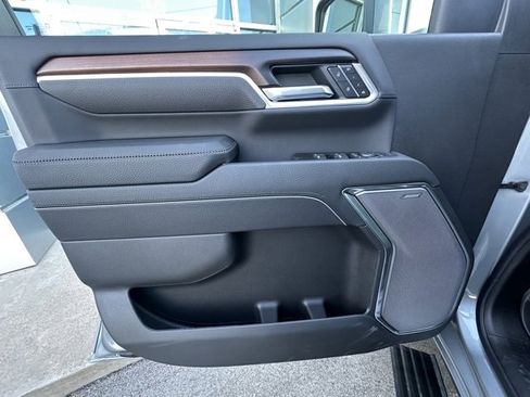 New 2026 GMC Sierra 2500 Denali w/ Denali Reserve Package image 13