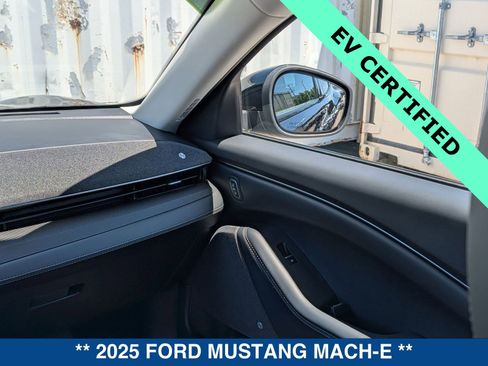 Used 2025 Ford Mustang Mach-E Premium image 18