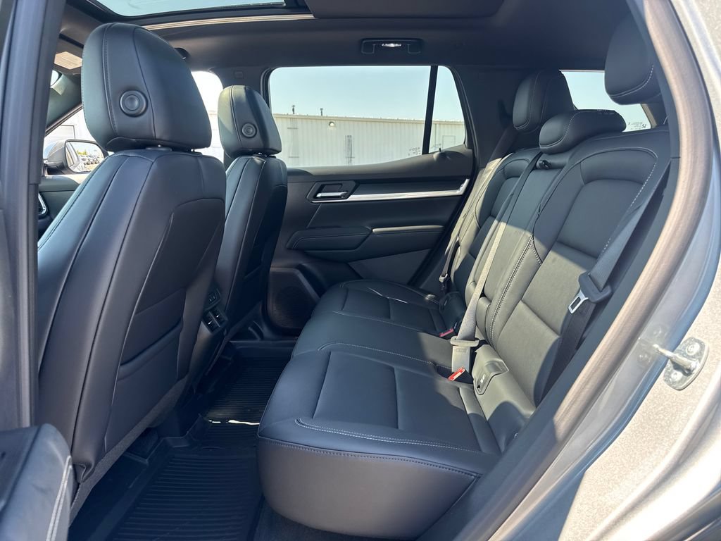 New 2027 GMC Terrain Elevation w/ Elevation Premium Package FWD image 12