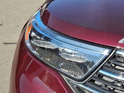 Certified 2022 Ford Explorer XLT w/ Equipment Group 202A image 8