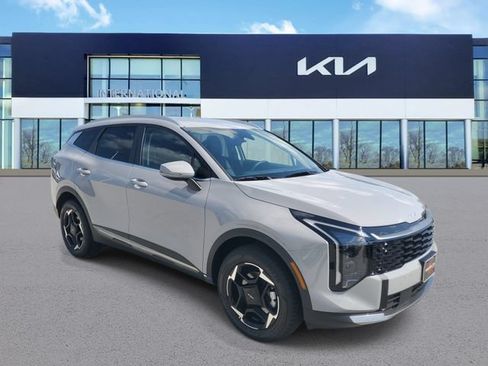 Certified 2026 Kia Sportage EX AWD/4WD image 2